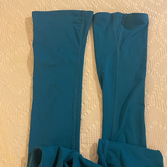 Tiger, Friday child extra large blue flare leggings - Picture 2 of 4